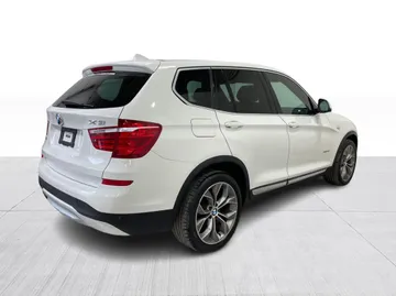 2017 BMW X3 - image 14
