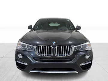 2017 BMW X4 - image 8