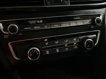 2019 Kia Optima - image 22