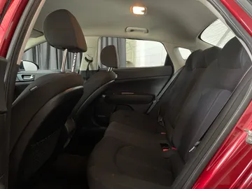 2019 Kia Optima - image 15