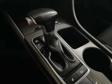 2019 Kia Optima - image 27