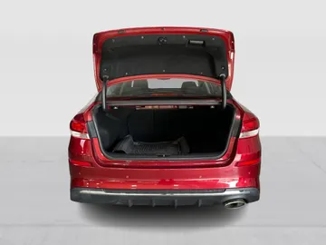 2019 Kia Optima - image 13