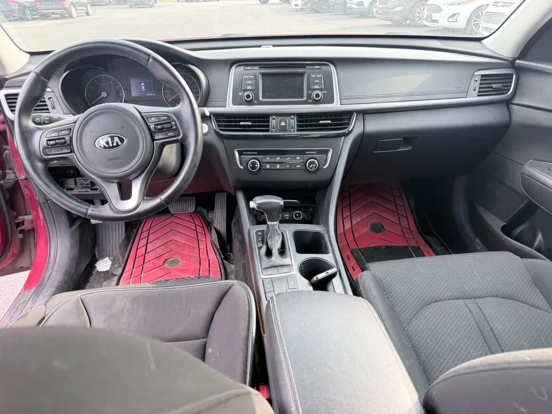 2018 Kia Optima — photo 7