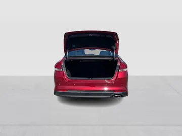 2018 Kia Optima - image 12