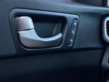 2018 Kia Optima - image 17