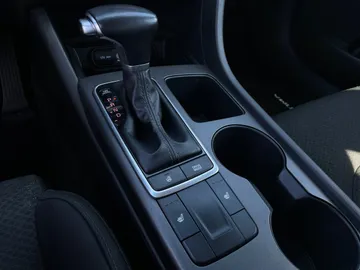 2018 Kia Optima - image 26