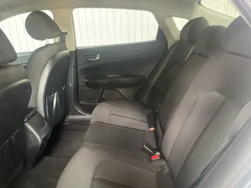 2018 Kia Optima - image 14