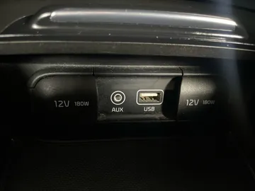 2018 Kia Optima - image 22