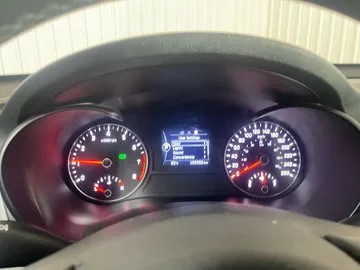 2018 Kia Optima - image 15