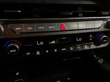 2023 Kia Telluride - image 25