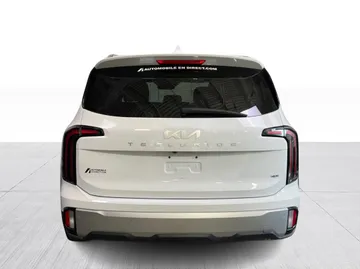 2023 Kia Telluride - image 13