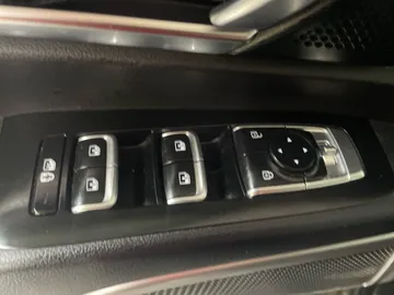 2023 Kia Telluride - image 28