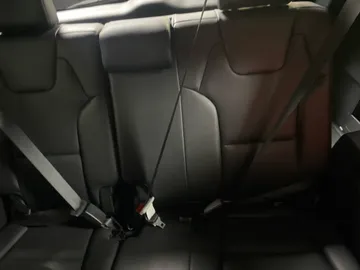 2023 Kia Telluride - image 29