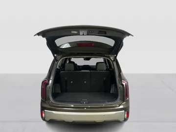 2023 Kia Telluride - image 14