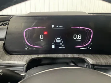 2023 Kia Telluride - image 18