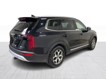 2022 Kia Telluride - image 15