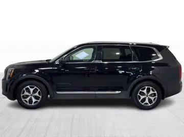 2022 Kia Telluride - image 11