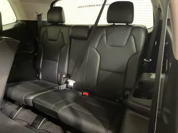 2022 Kia Telluride - image 31