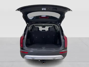2022 Kia Telluride - image 14