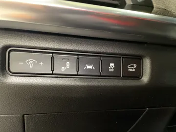 2022 Kia Telluride - image 30