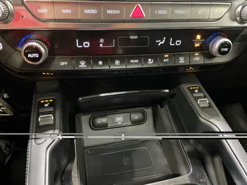 2022 Kia Telluride - image 22