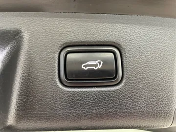 2022 Kia Telluride - image 32