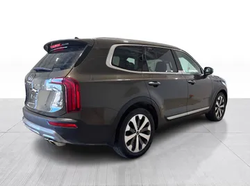 2020 Kia Telluride - image 15
