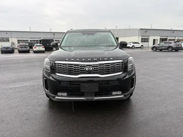 2020 Kia Telluride - image 2