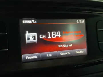 2016 Kia Sorento - image 26
