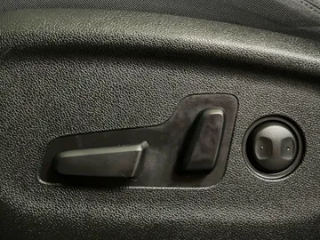 2016 Kia Sorento - image 18