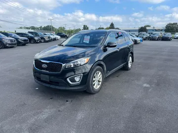 2018 Kia Sorento - image 3