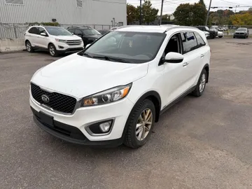 2018 Kia Sorento - image 3