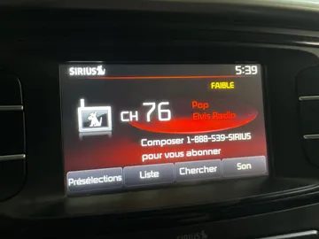 2016 Kia Sorento - image 25