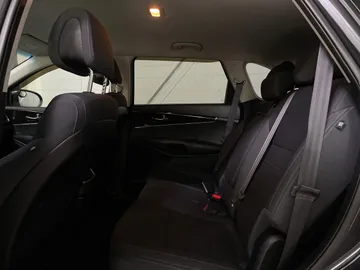 2016 Kia Sorento - image 14