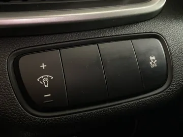 2016 Kia Sorento - image 26