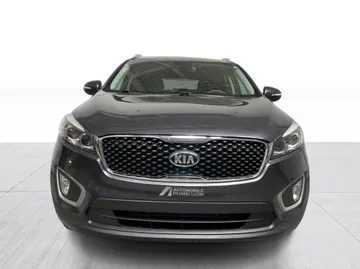 2017 Kia Sorento - image 7