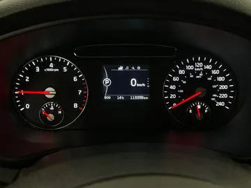 2017 Kia Sorento - image 17