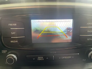 2018 Kia Sorento - image 18