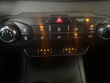 2018 Kia Sorento - image 19