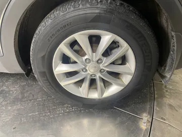 2018 Kia Sorento - image 6