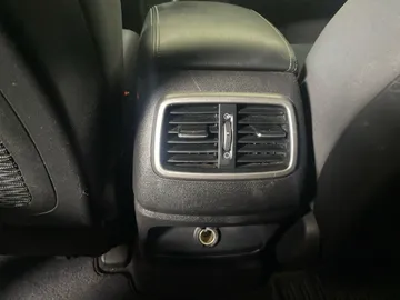 2018 Kia Sorento - image 21