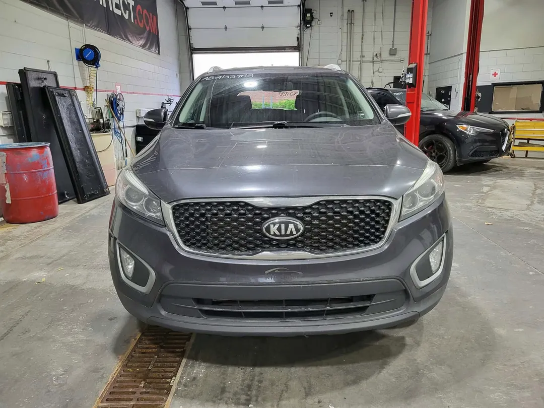 2017 Kia Sorento — photo 2