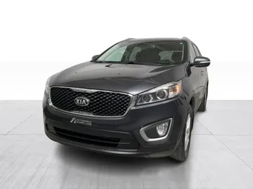 2017 Kia Sorento - image 8