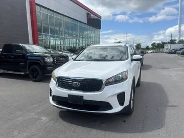 2019 Kia Sorento - image 3
