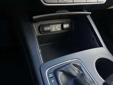 2020 Kia Sorento - image 22