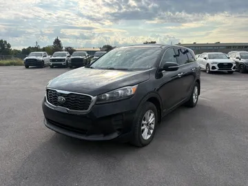 2020 Kia Sorento - image 3
