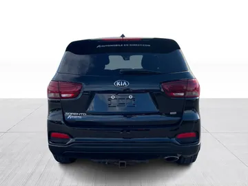 2020 Kia Sorento - image 12