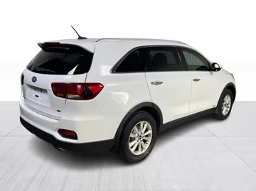 2019 Kia Sorento - image 13