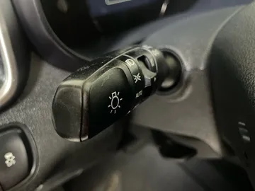 2018 Kia Sorento - image 18