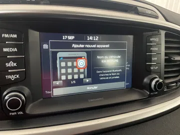 2018 Kia Sorento - image 27